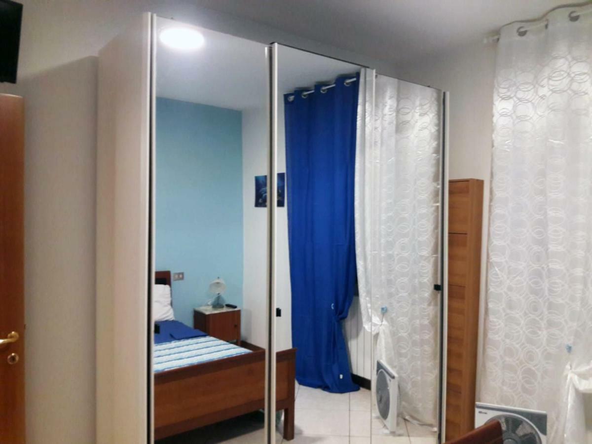Affittacamere Lo Scoiattolo Di Mannocchi Lorella Porto SantʼElpidio Екстериор снимка